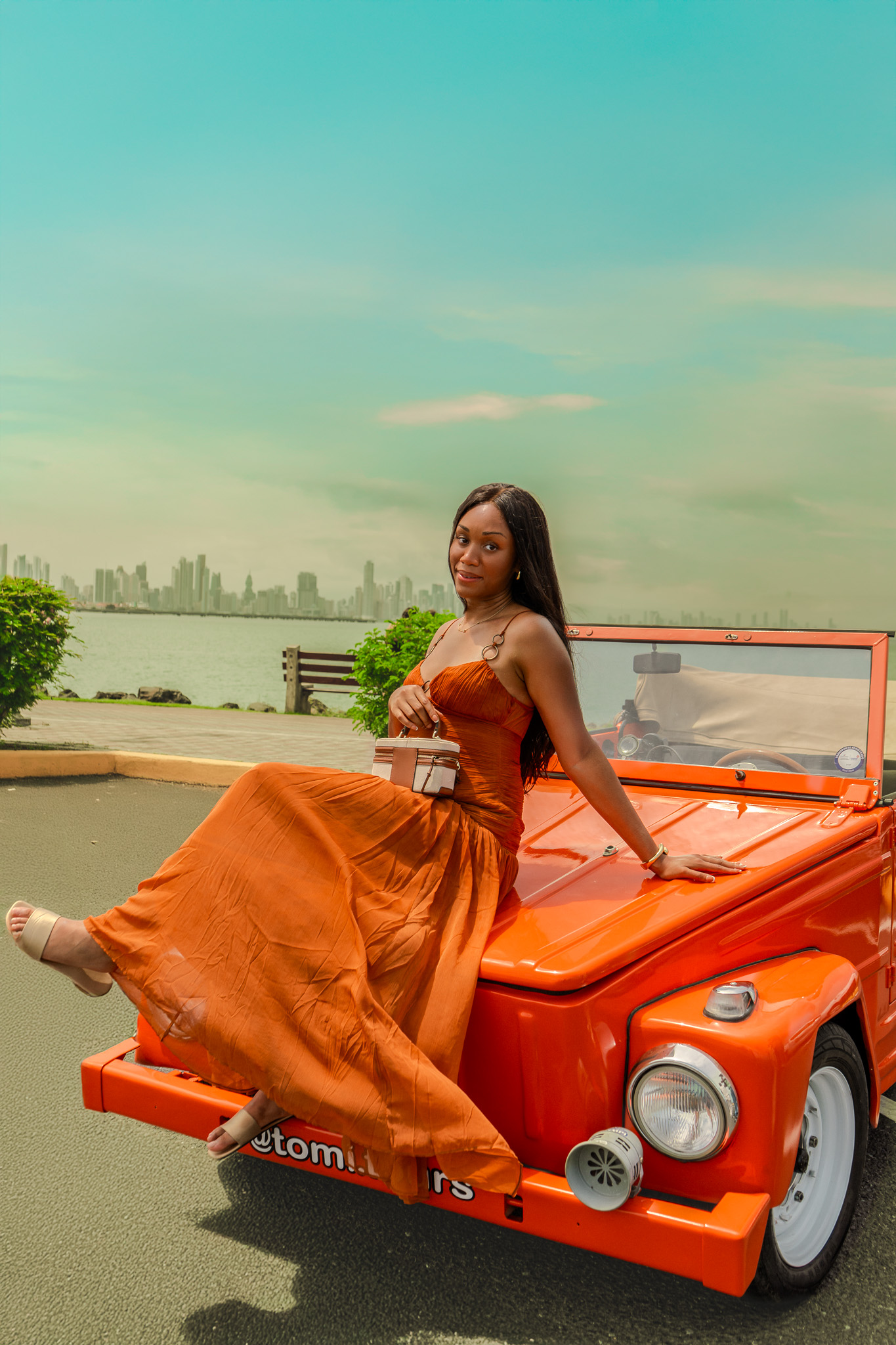 VW Safari tour in Panama City with Tomi Tours